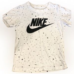Boys Nike star print tee
